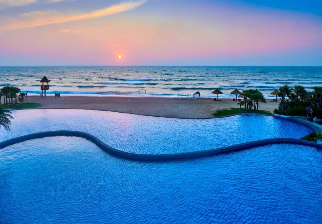 Dusit Thani Shuangyue Bay Resort Huizhou Huidong Экстерьер фото